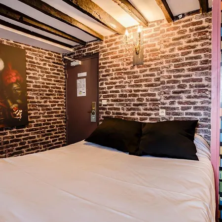 巴黎共和广场绝对酒店 2* 巴黎