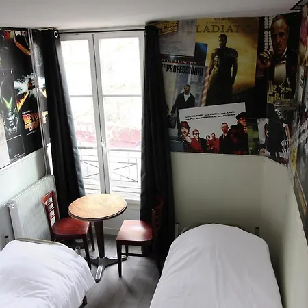 Otel Absolute Republique 2*