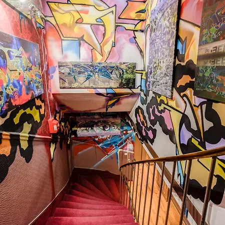 Hotel Absolute Republique 2*