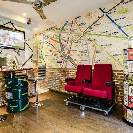 巴黎共和广场绝对酒店 2*