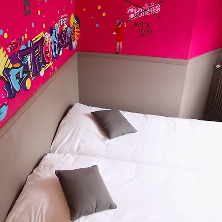 巴黎共和广场绝对酒店 2* 巴黎