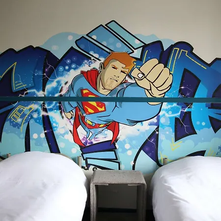 巴黎共和广场绝对酒店 2*