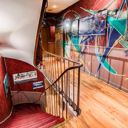 酒店 巴黎共和广场绝对酒店