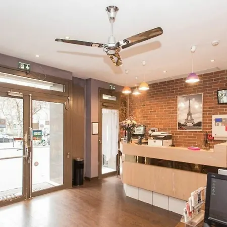 Absolute Republique Otel 2*