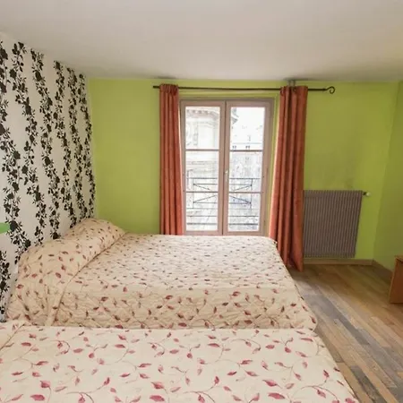 巴黎共和广场绝对酒店 2*