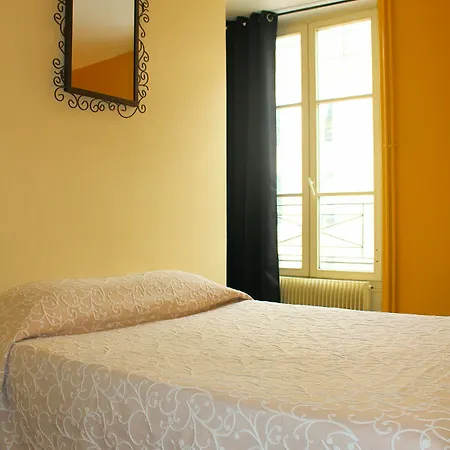Otel Absolute Republique Paris