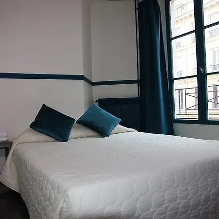 Absolute Republique Hotel 2*