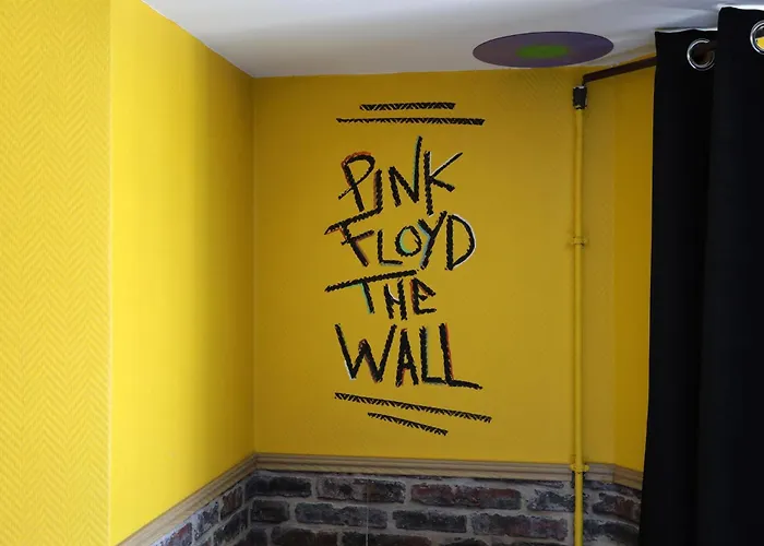 アブソリュート レピュブリック 2* パリ