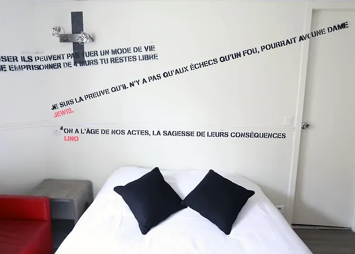 アブソリュート レピュブリック パリ