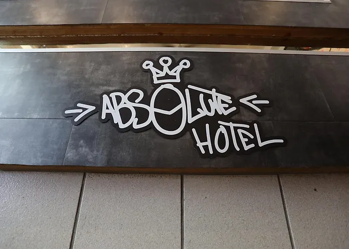 Absolute République 2* Parigi