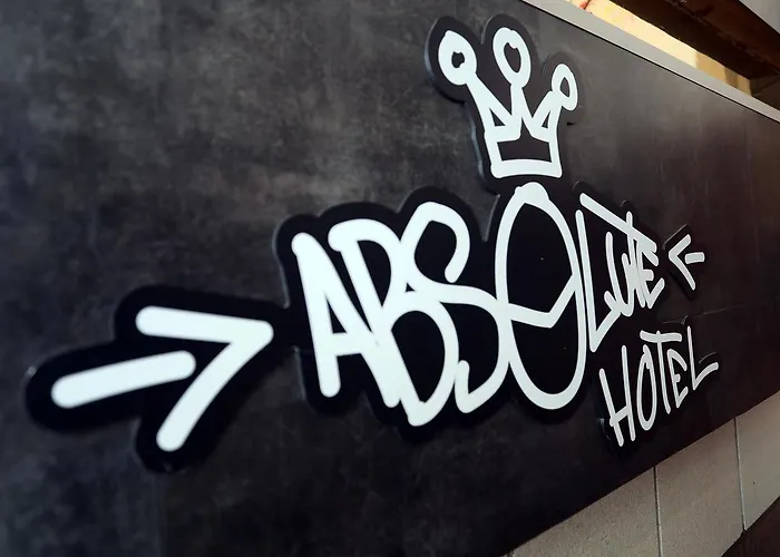 Hotel Absolute République 2*