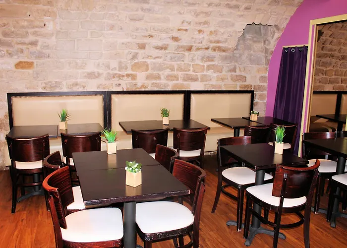 Absolute République 2* Parigi