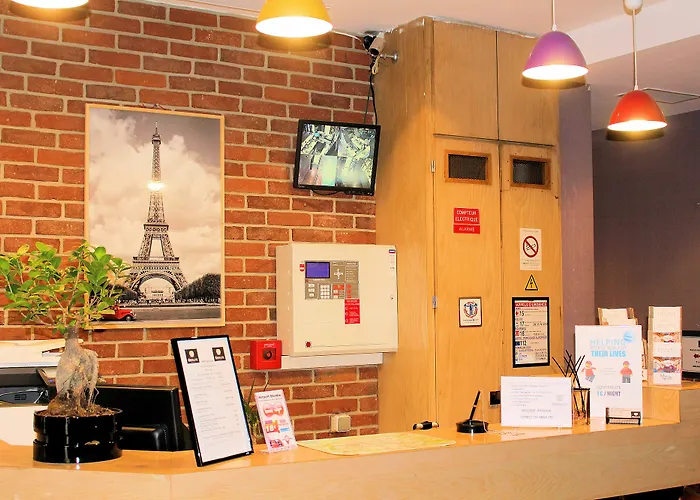Absolute Republique Hotel