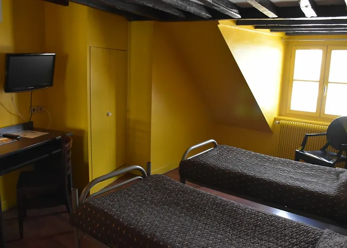 Absolute Republique Hotel Paris