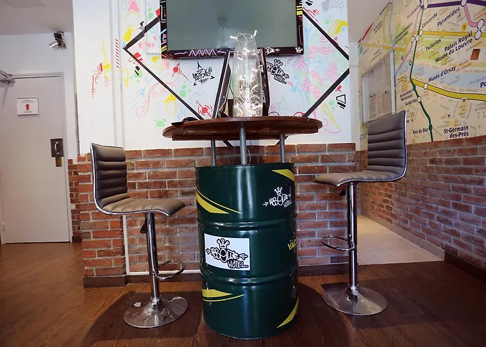 Absolute Republique 2* Párizs