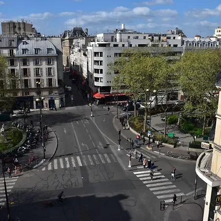 Absolute Republique Paris