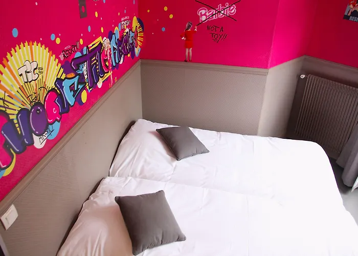 Absolute Republique 2* Paris